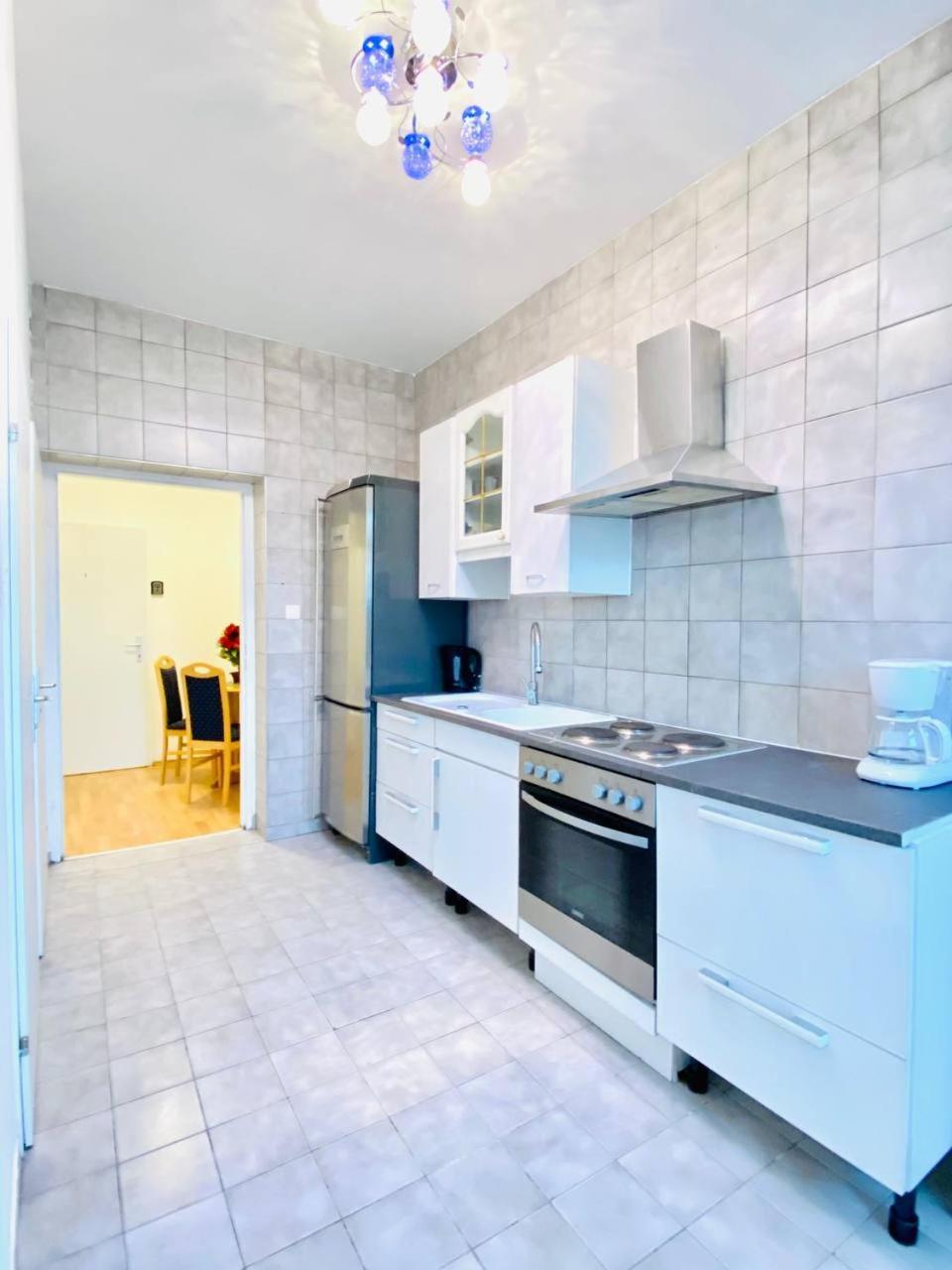 Comfortable In The 23rd District Of Fr4 Gazde/Camere de închiriat